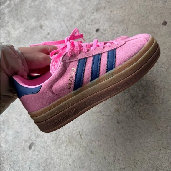 Adidas Gazelle Bubblegum pink Women's Sneakers - Picture 1 of 4